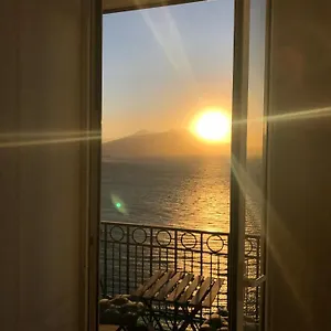 Lux Naples